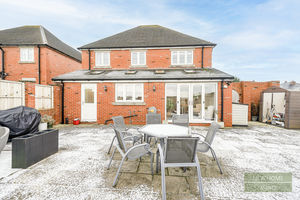 Photo 25- click for photo gallery